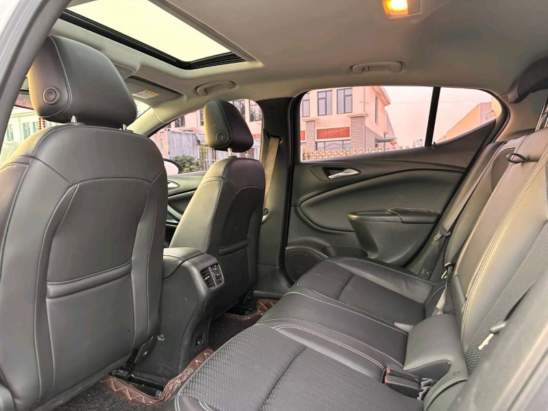 徐州17年别克威朗7