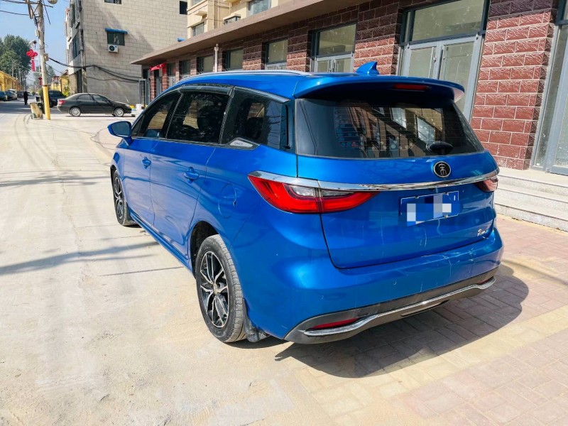 聊城18年比亚迪宋MAX4