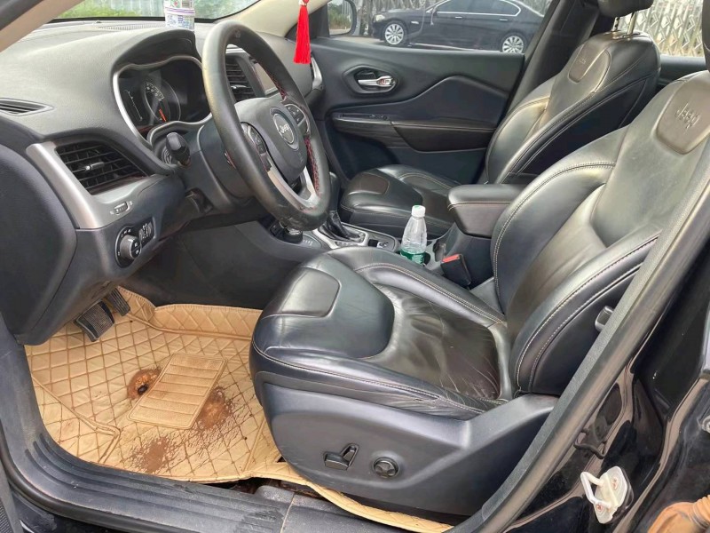 徐州16年Jeep自由光4