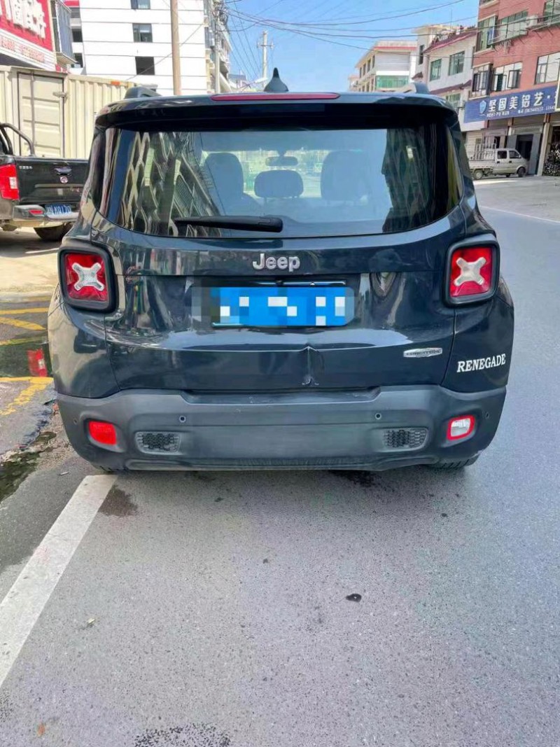 邵阳18年Jeep自由侠5