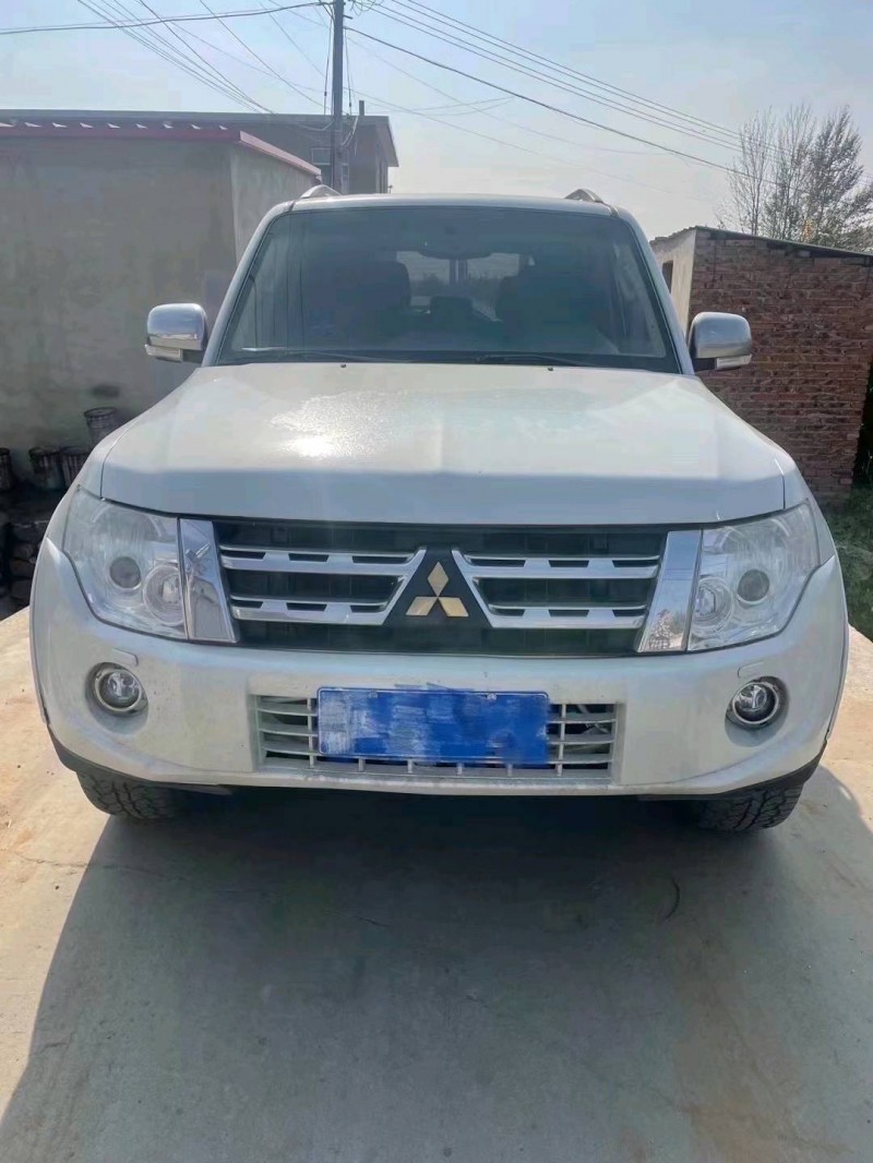 邯郸14年三菱帕杰罗1