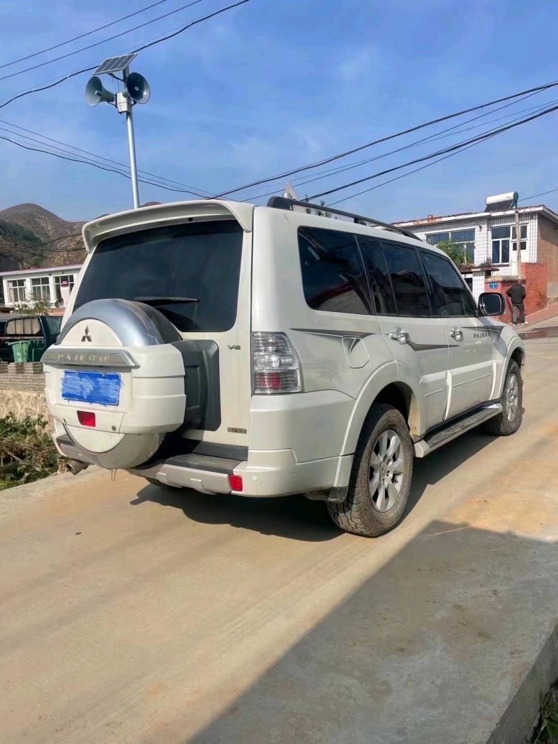 邯郸14年三菱帕杰罗5