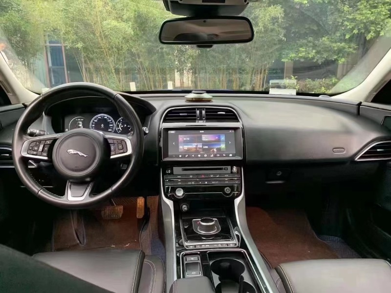 成都18年捷豹XEL6