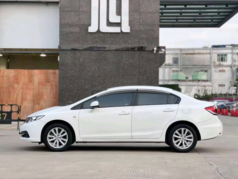 汕头15年本田思域4