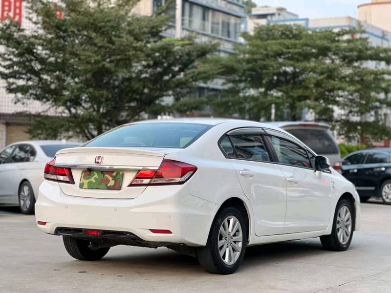 汕头15年本田思域9