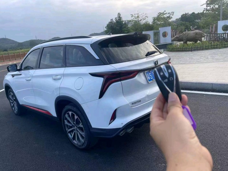 珠海20年长安汽车CS754