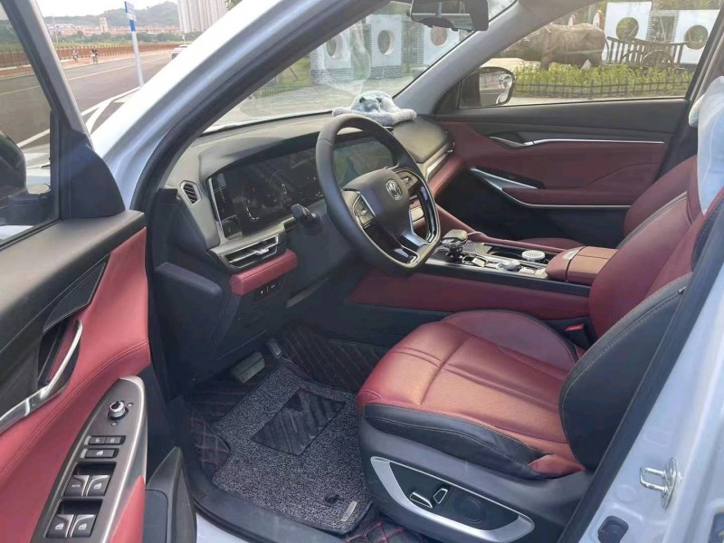 珠海20年长安汽车CS758