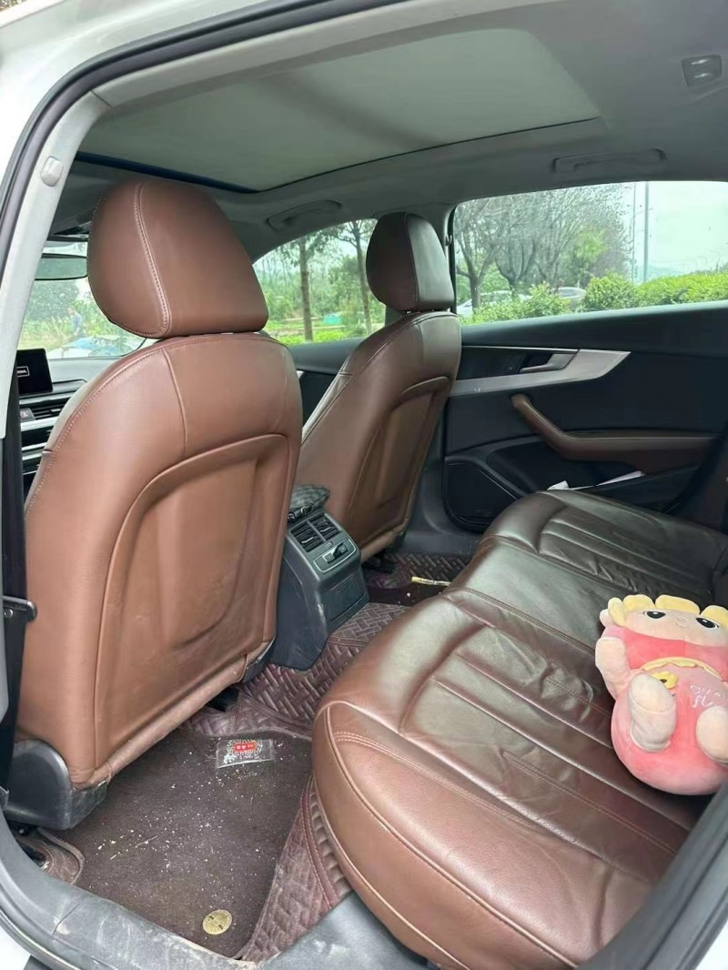 成都17年奥迪A4L6