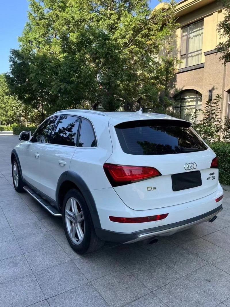 济宁15年奥迪Q56