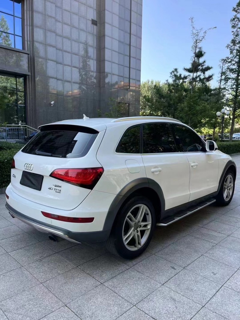 济宁15年奥迪Q57
