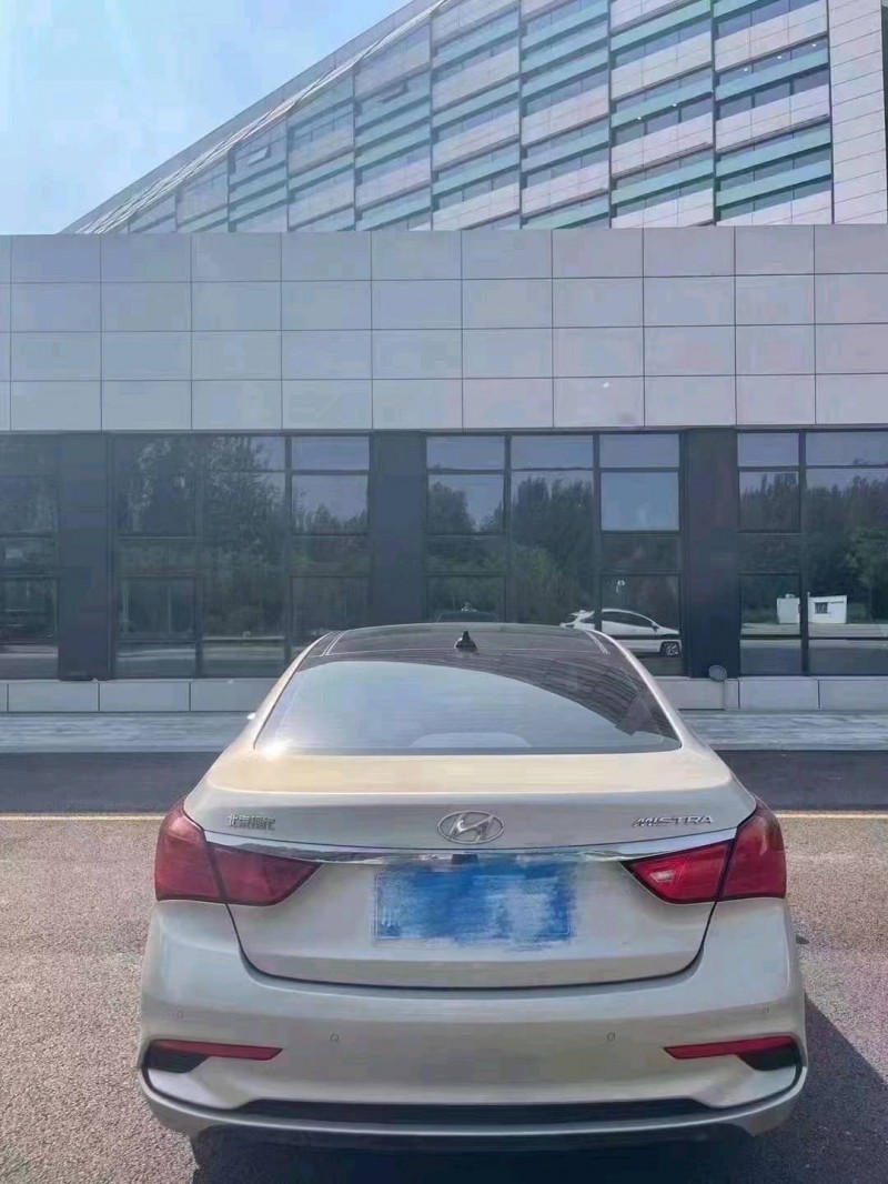 聊城18年现代名图9