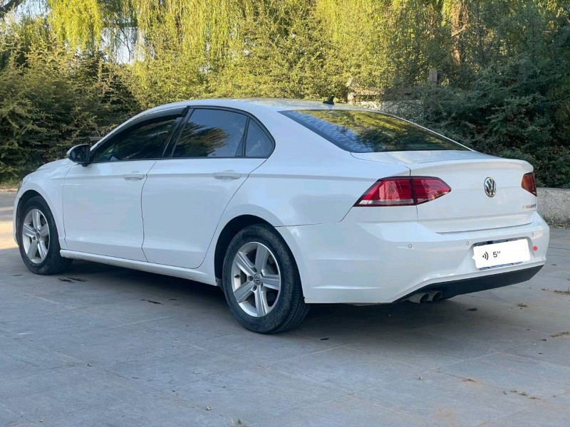 济宁17年大众凌渡7