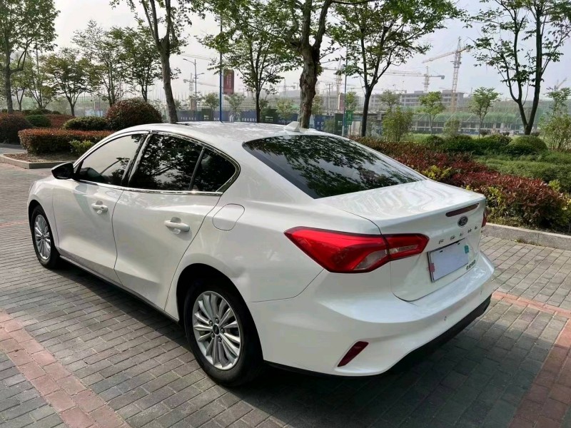 徐州19年福特福克斯4