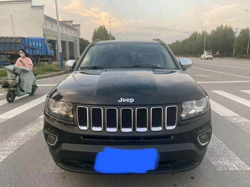 安陽14年Jeep指南者1