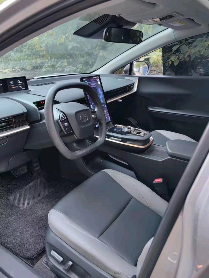 邯郸23年丰田BZ3Pro4