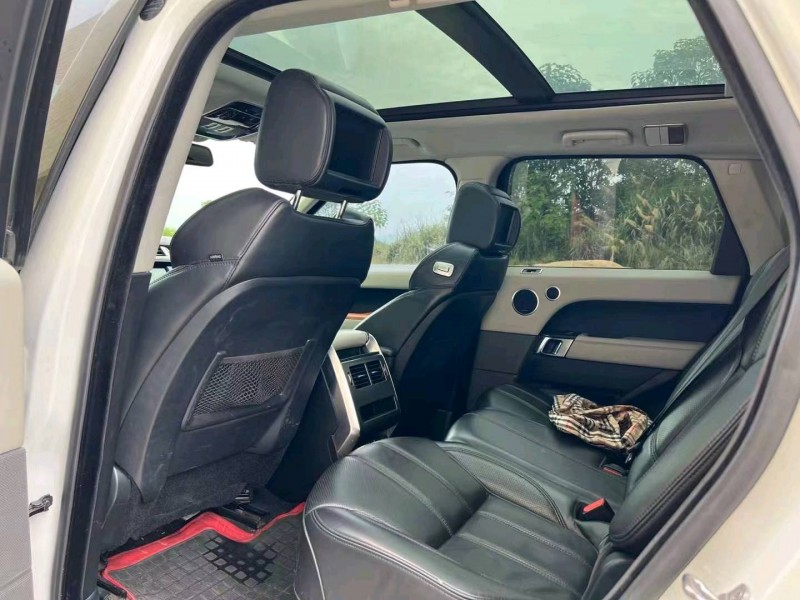 衡阳16年路虎揽胜运动5