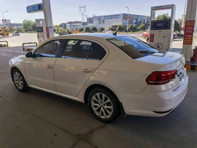 保定18年大众朗逸5