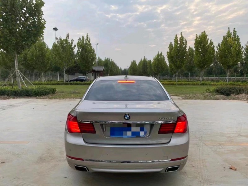 东营15年宝马7系3
