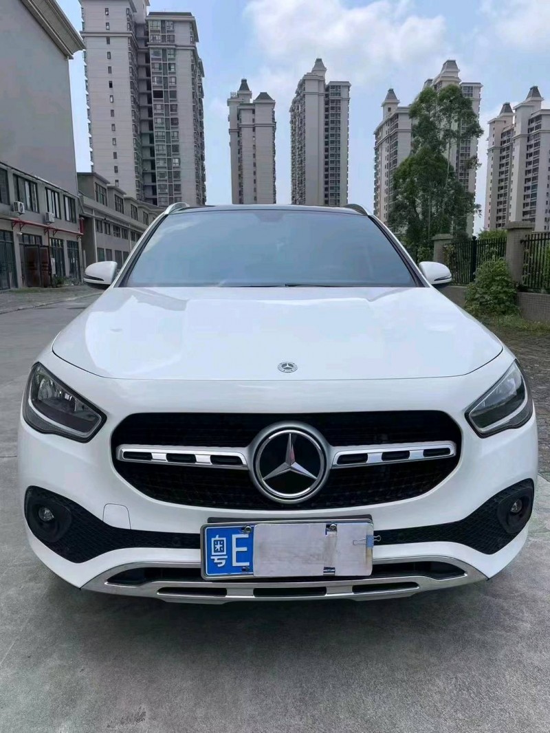 江门21年奔驰GLA1