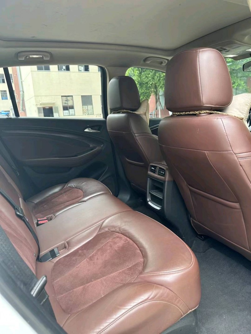 佛山18年别克昂科威8