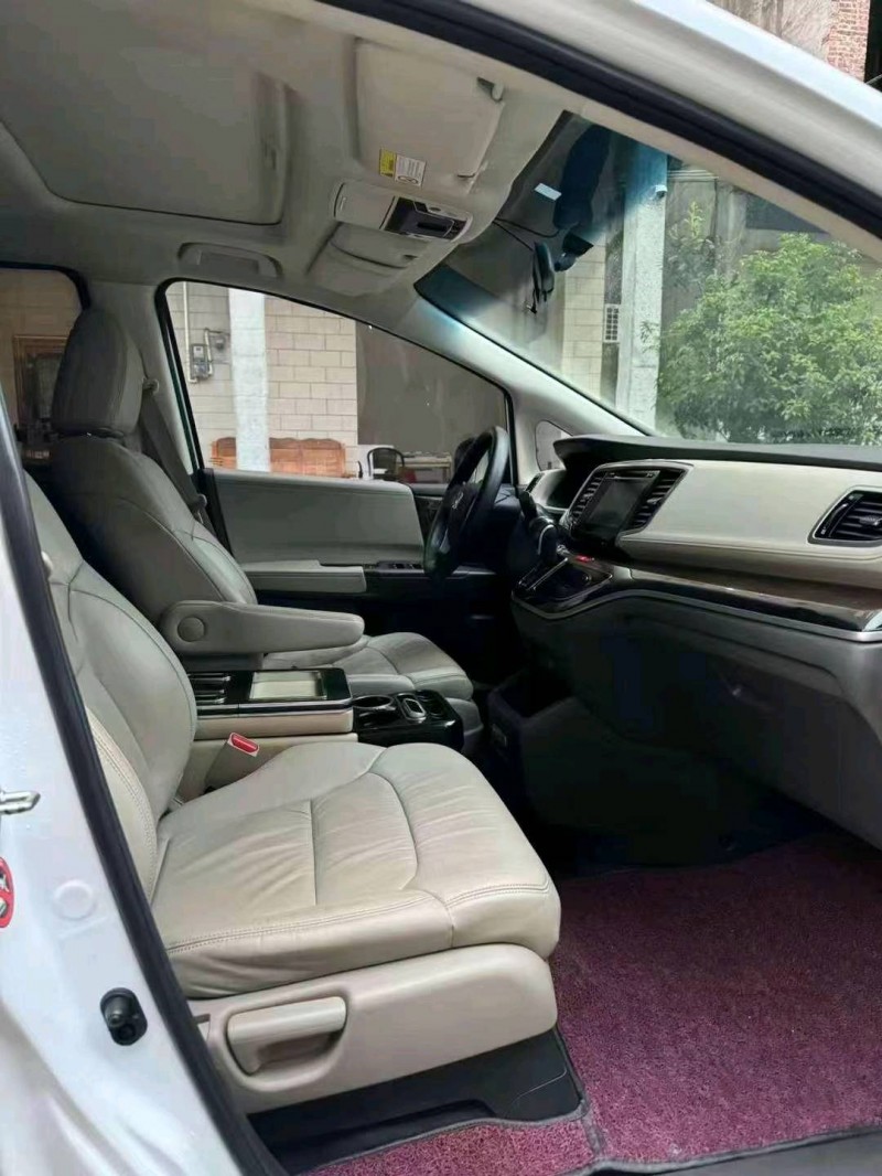 珠海18年本田奥德赛4