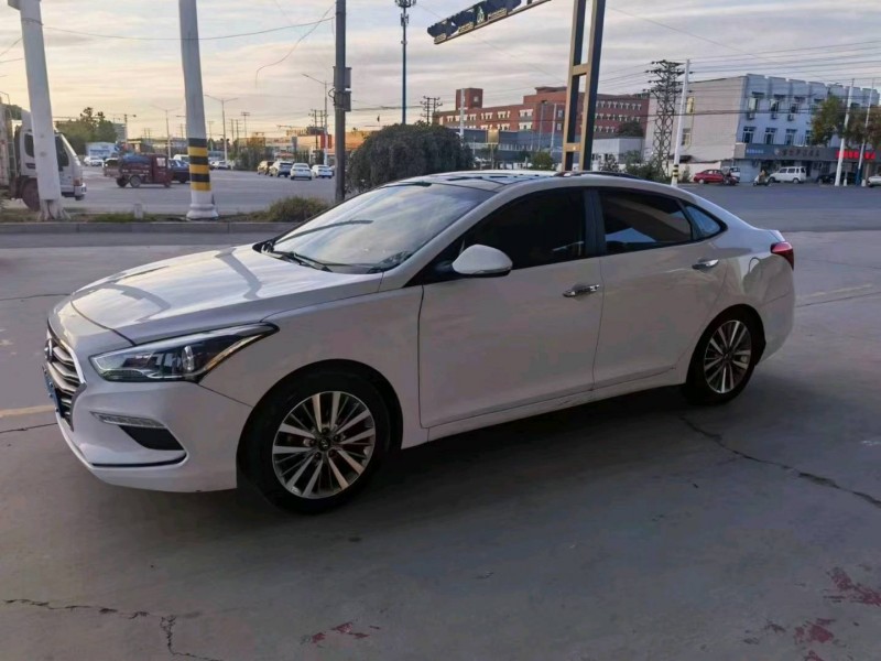 保定17年现代名图2