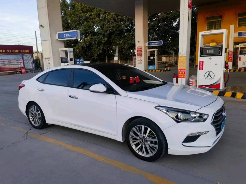 保定17年现代名图3