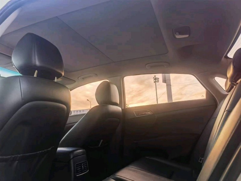 保定17年现代名图8