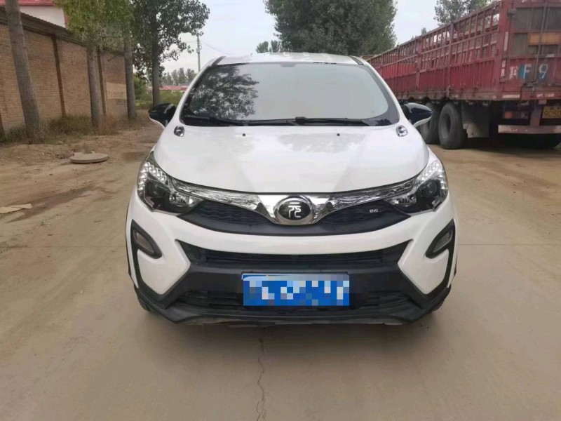 保定18年比亚迪元1