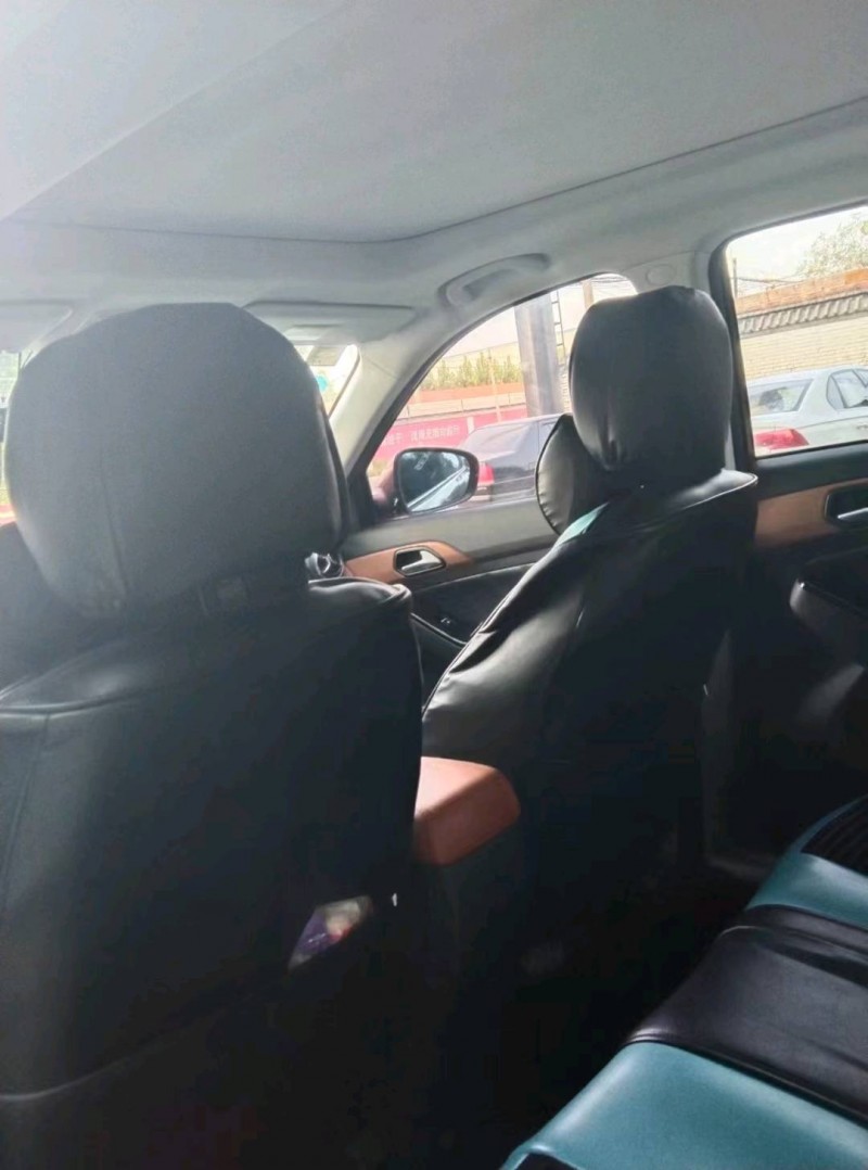 保定18年北汽绅宝X355