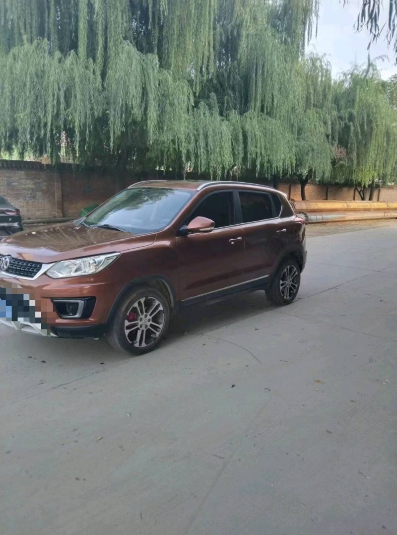 保定18年北汽绅宝X357