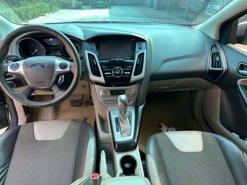 枣庄13年福特福克斯8