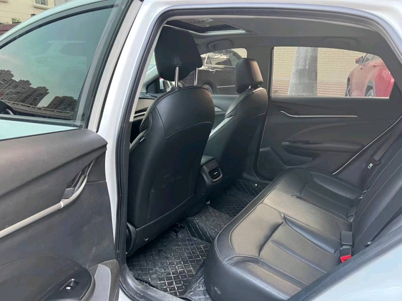 东莞21年别克英朗5