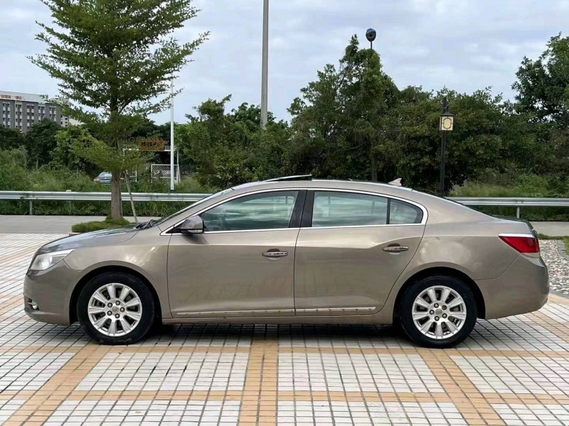 珠海09年别克君越5