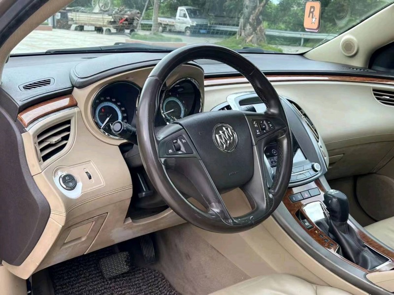 珠海09年别克君越6