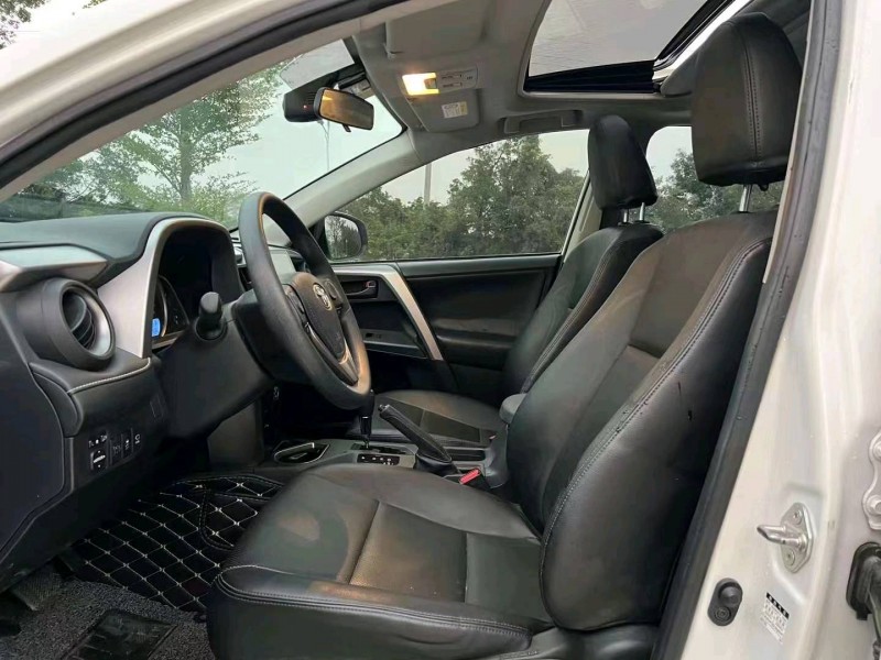 佛山18年丰田RAV4荣放7