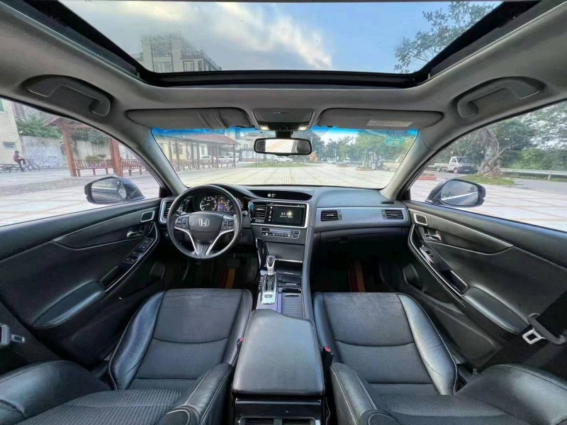 珠海15年本田思铂睿6