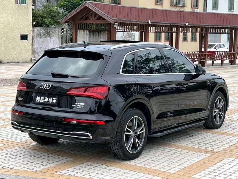汕头19年奥迪Q59