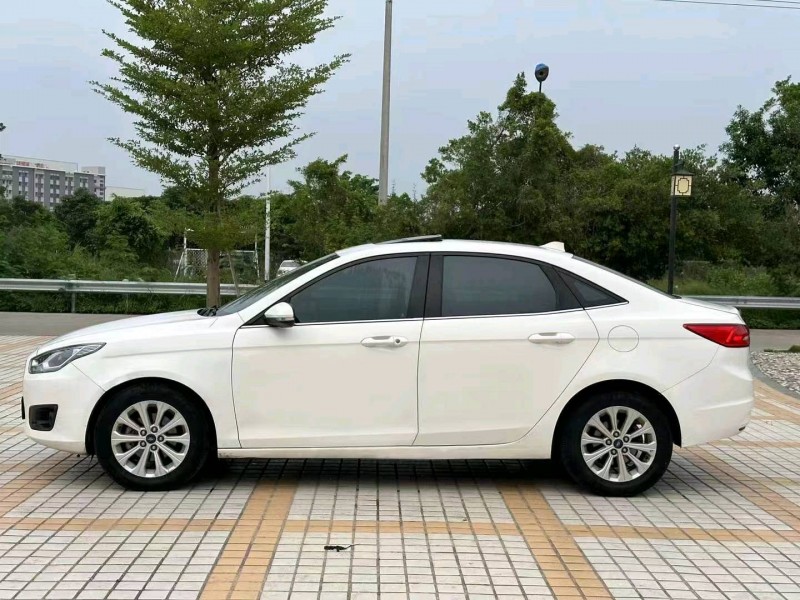 珠海18年福特福睿斯3