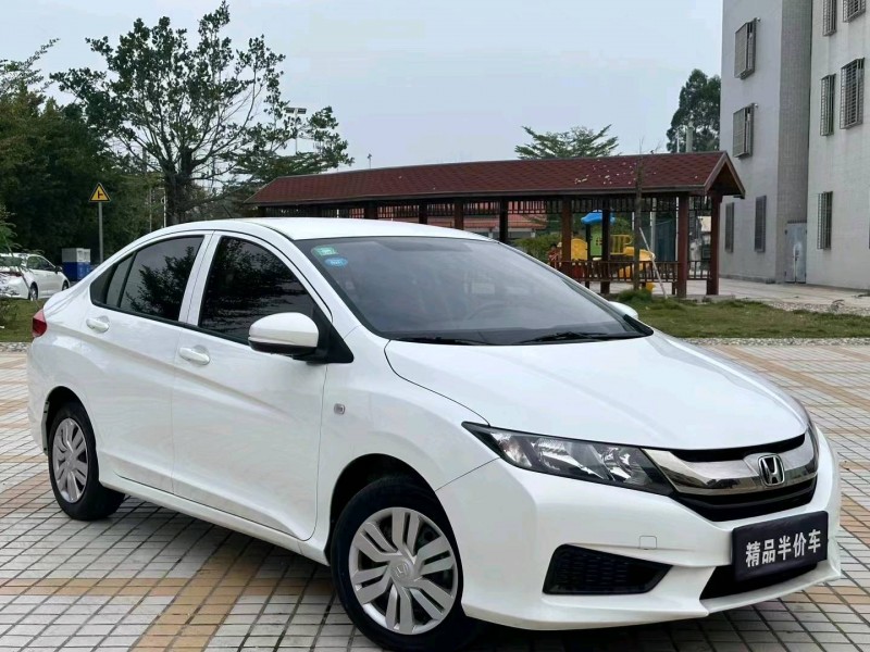 汕头19年本田锋范2