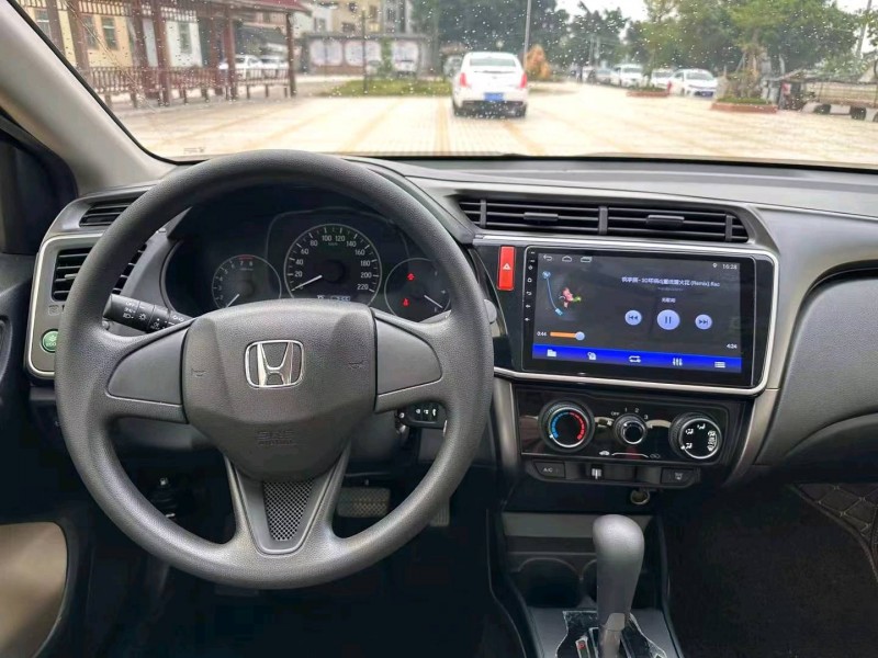 汕头19年本田锋范4