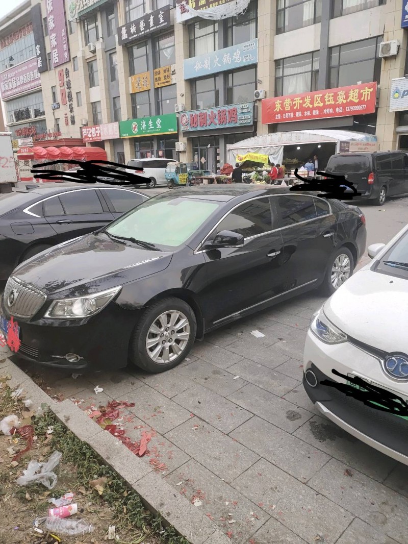 东营10年别克君越3