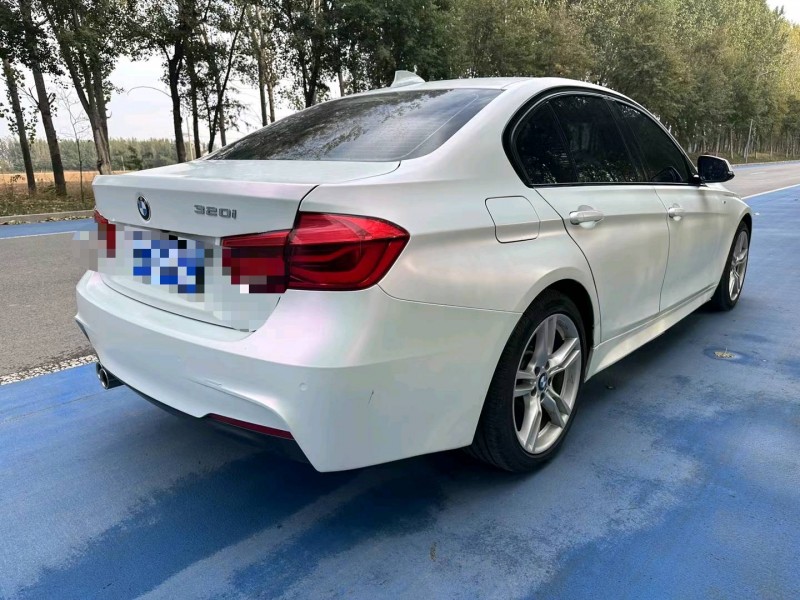 潍坊18年宝马3系8