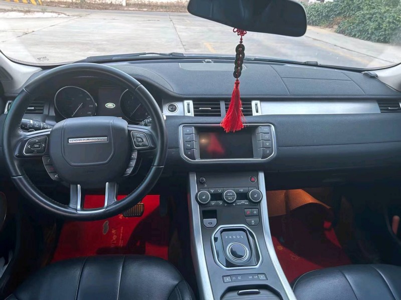 徐州16年路虎揽胜极光(进口)5