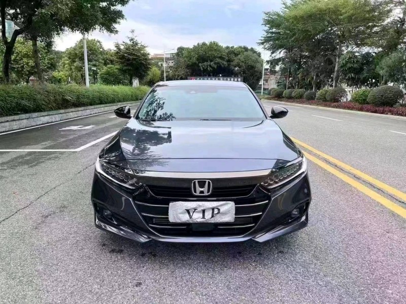 汕头22年本田雅阁1