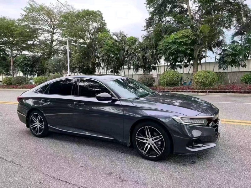 汕头22年本田雅阁2