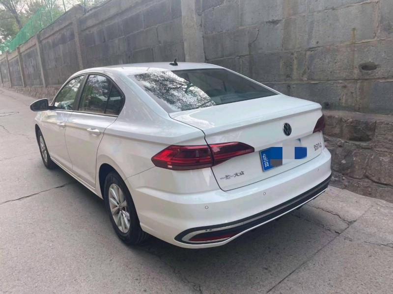 济宁23年大众宝来8