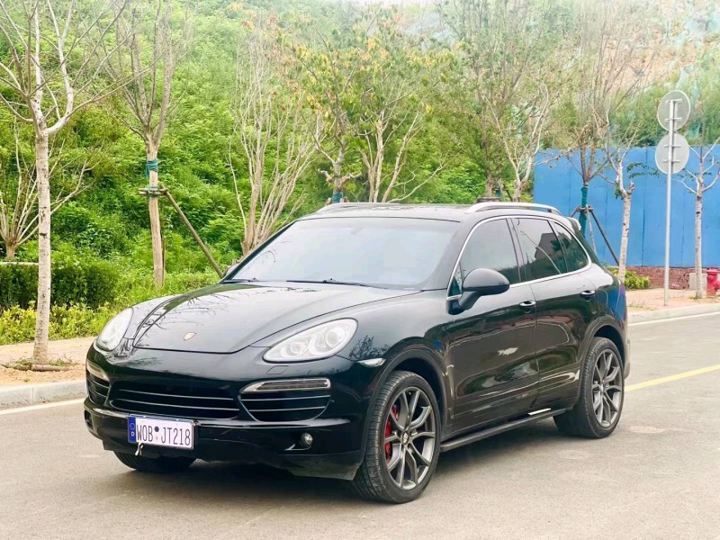 东营12年保时捷卡宴6