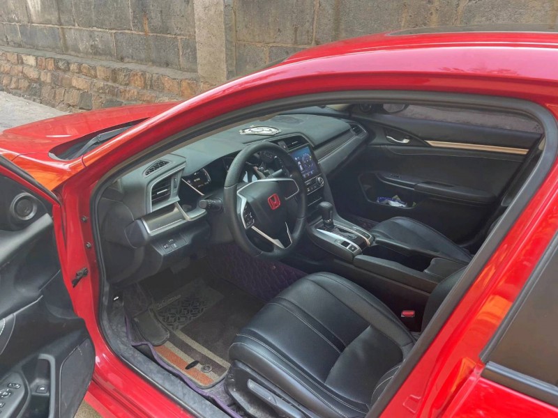 东营19年本田思域6