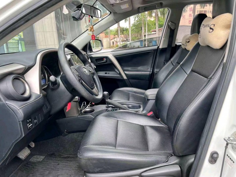 汕头16年丰田RAV4荣放2